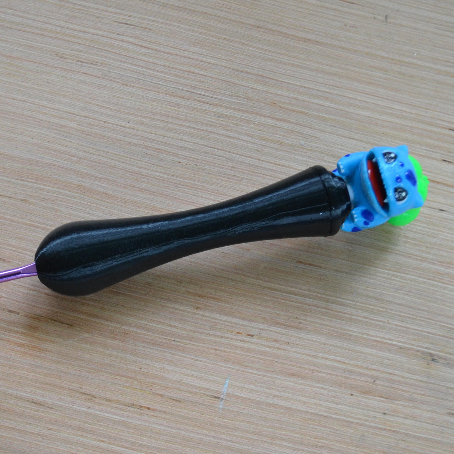 Ergonomic Crochet Hook Handle, Tapered or Inline, Cute Dinosaur, Pain-Relief Crochet Tool for Amigurumi and Plushie Making